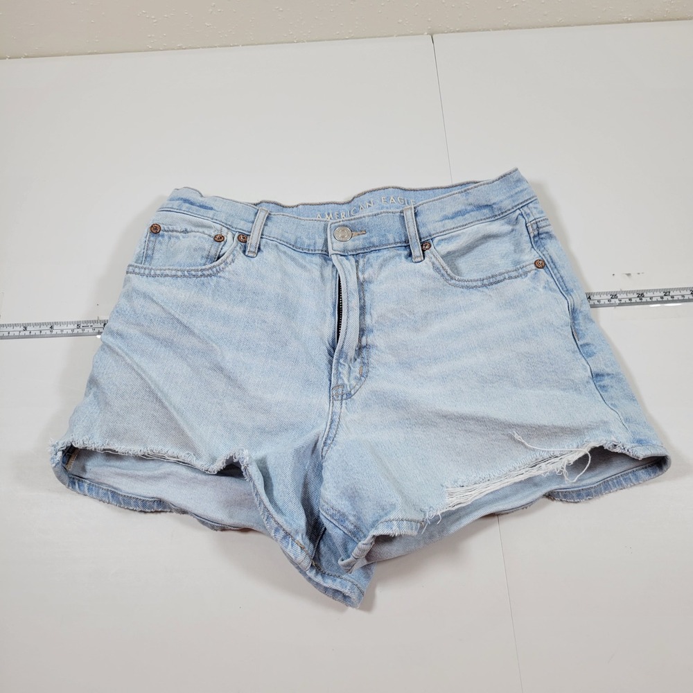 American Eagle Relaxed Shorts Women 6 Light Blue Good Strigid Raw Hem Distressed